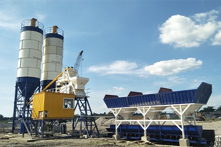 Centrale à béton de type grue